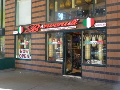 benvenuti outside